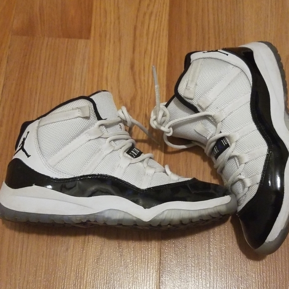 Kids sneakers....Foamposites and Jordans - Picture 4 of 8